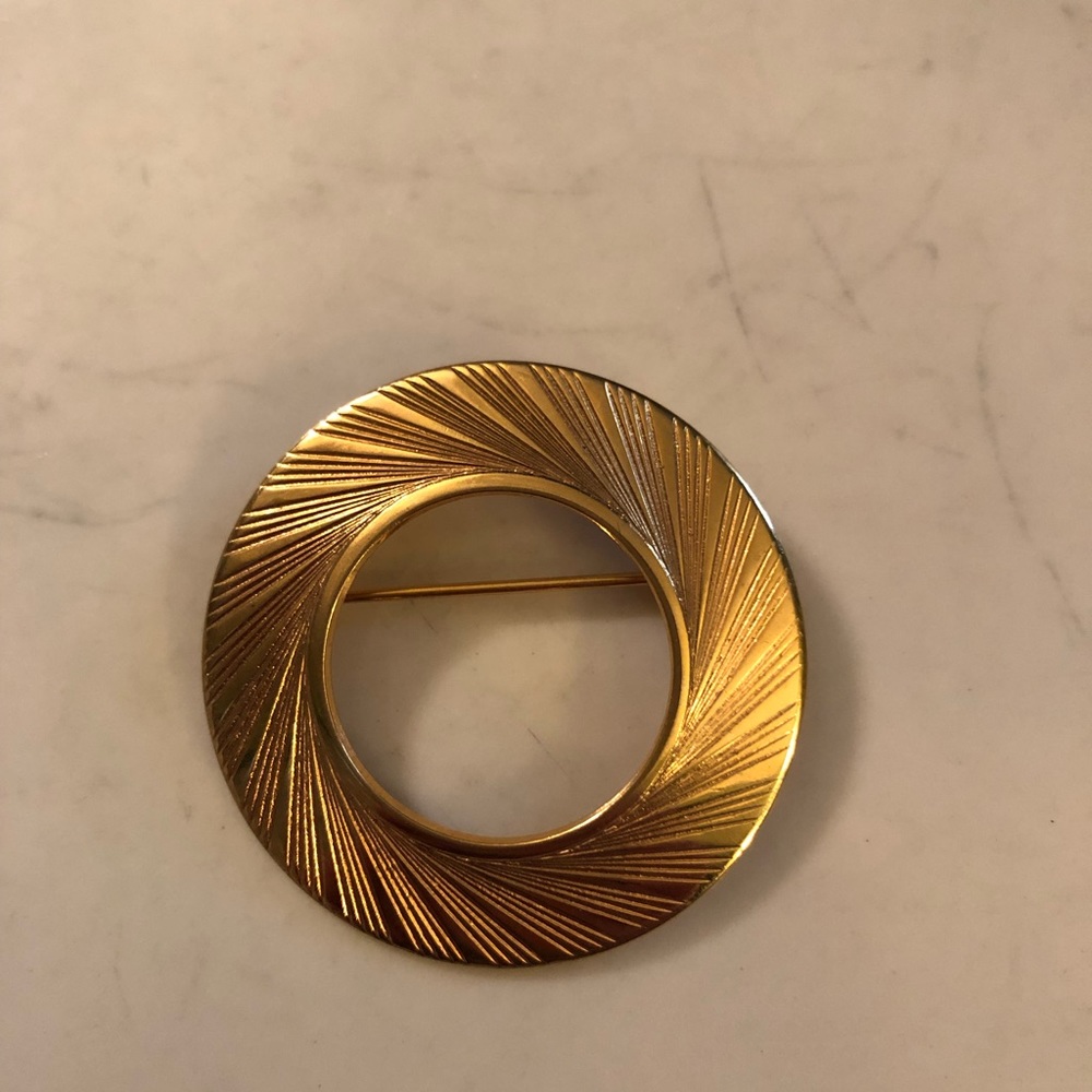 Gold Tone Brooch